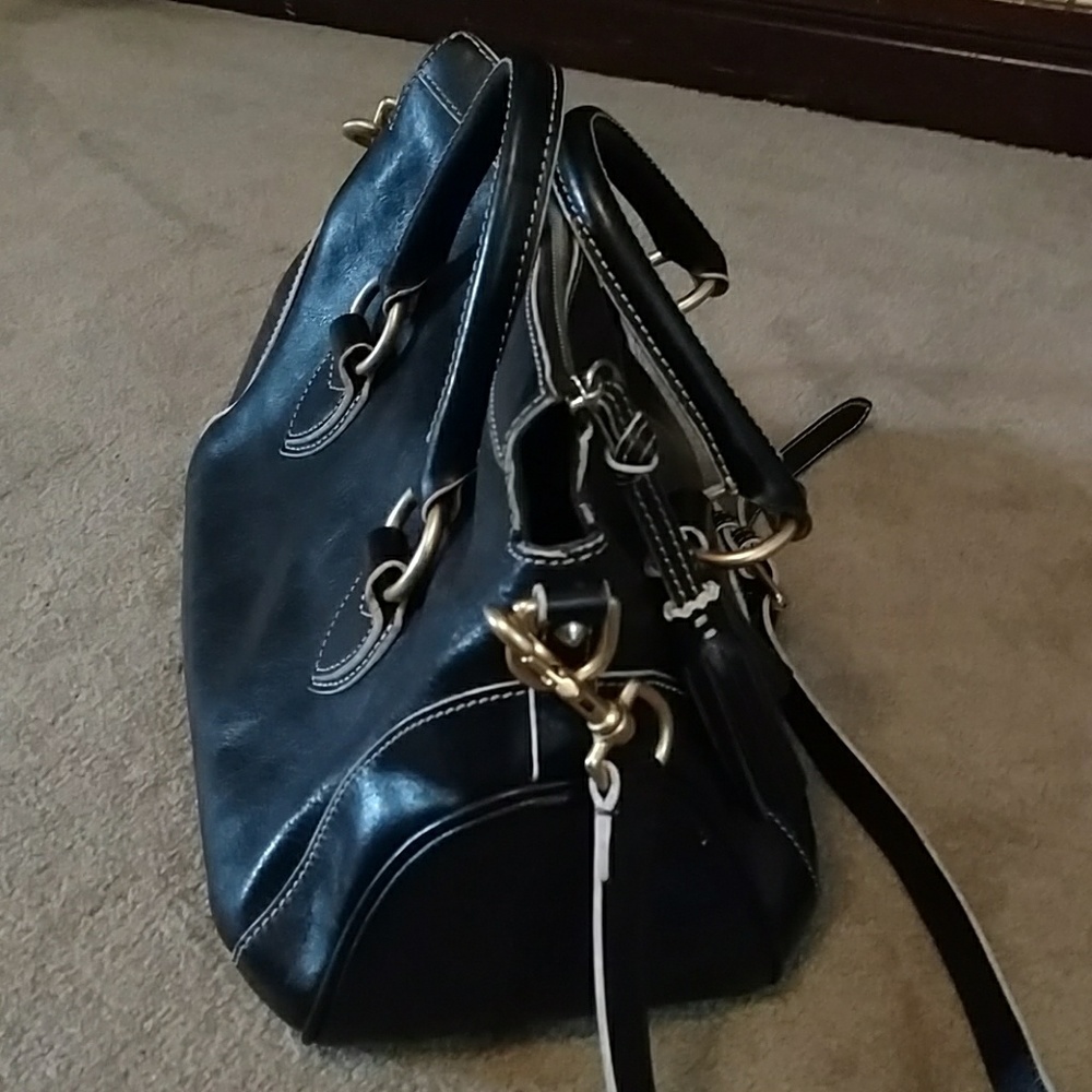 Dooney and Bourke bag